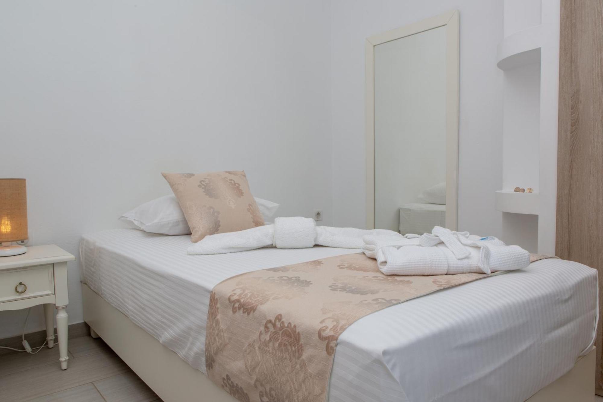Sun And Moon Villas Pirgaki  Chambre photo